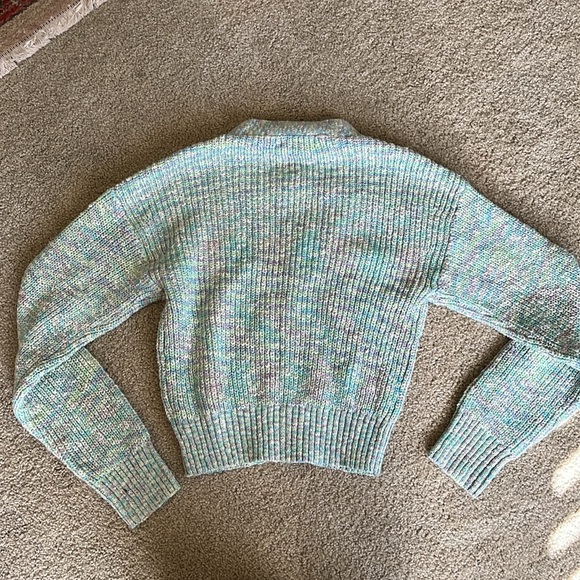 Free the Roses cropped sweater - Picture 2 of 3